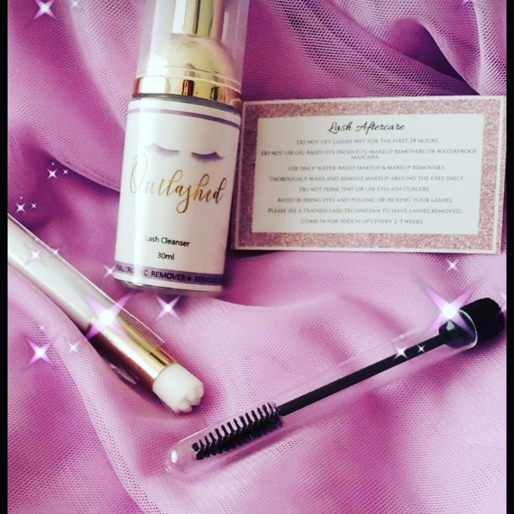 Eyelash cleansing kit